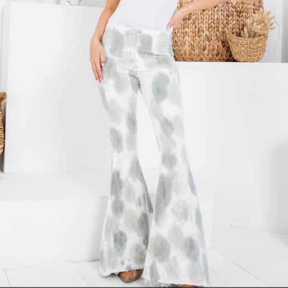 Flare sage tie dye jeans - Picture 1 of 5